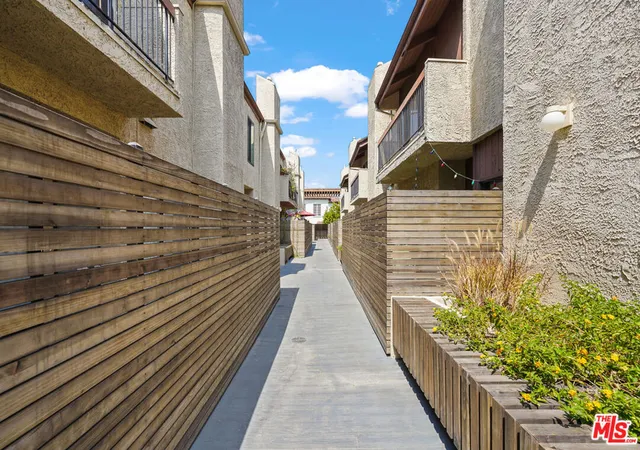 Photo 3 of Townhouse for sale at 1655 Greenfield Ave #3, Los Angeles, CA 90025 | MLS# 26840435 | Listing updated on 2026-09-23