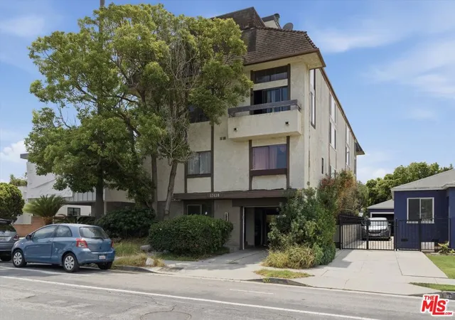 2nd image of 12438 Short Ave #3, Los Angeles, CA 90066 | MLS# 26839683