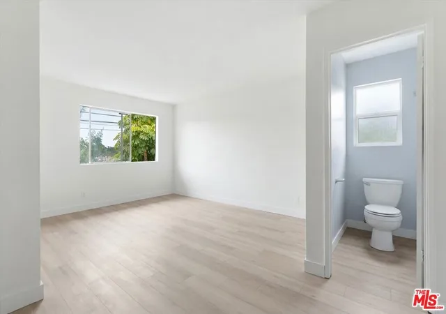3rd image of 12438 Short Ave, Los Angeles, CA 90066