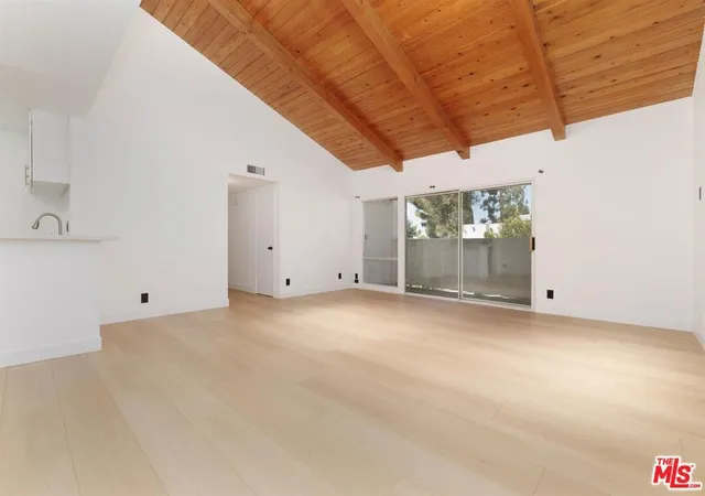 Homes for sale in Winnetka, CA | 20134 Leadwell St #334, Winnetka, CA 91306 | MLS# 26838973