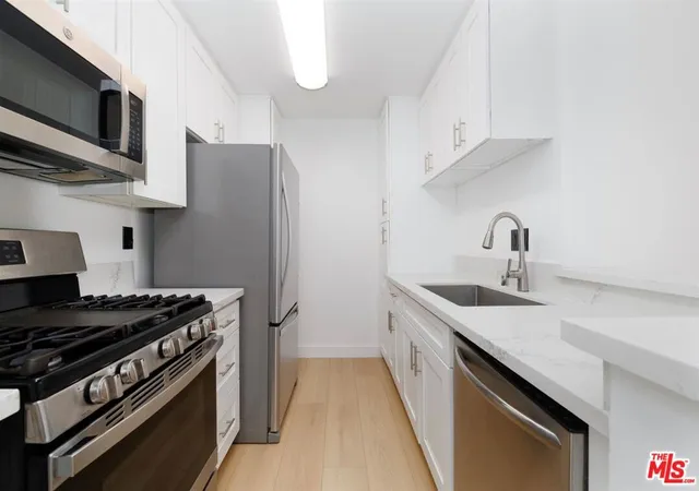 Homes for sale in Winnetka, CA | 20134 Leadwell St #334, Winnetka, CA 91306 | MLS# 26838973