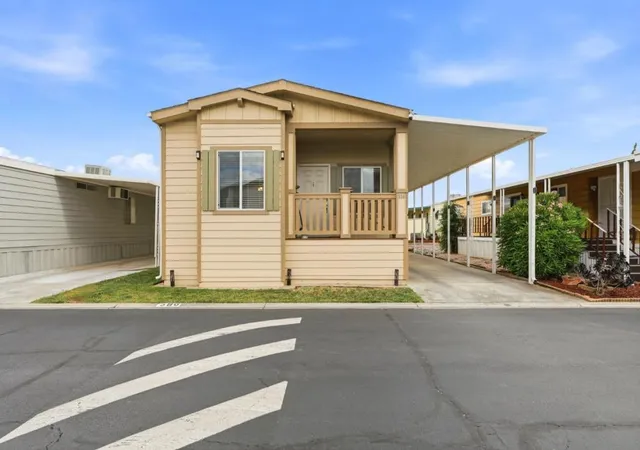 Homes for sale in San Jose, CA | 633 Shadow Creek Dr #586, San Jose, CA 95136 | MLS# ML82049146