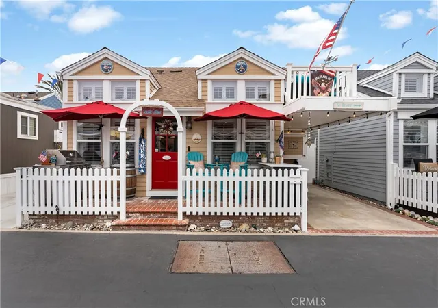 Photo 1 of Sale Pending at 39 El Paseo, Newport Beach, CA 92663 | MLS# OC26117157 | Listing updated on 2026-09-30