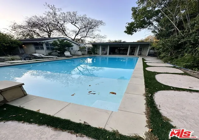 3rd image of 5250 Louise Ave, Encino, CA 91316 | MLS# 26840507
