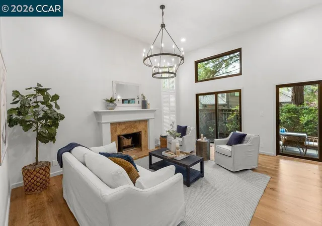 Photo 4 of Sale Pending at 1932 Piper Ridge Ct, Walnut Creek, CA 94597 | MLS# 41136572 | Listing updated on 2026-07-02