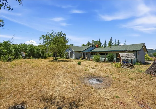 Photo 1 of Single family home for sale at 20994 State Hwy 175, Middletown, CA 95461 | MLS# LC26116919 | Listing updated on 2026-10-05