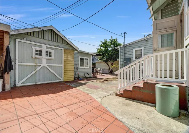 4th image of 831 French St, Santa Ana, CA 92701 | MLS# PW26114732