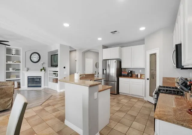 4th image of 32151 Beaulieu Rd, Winchester, CA 92596 | MLS# PTP2604138