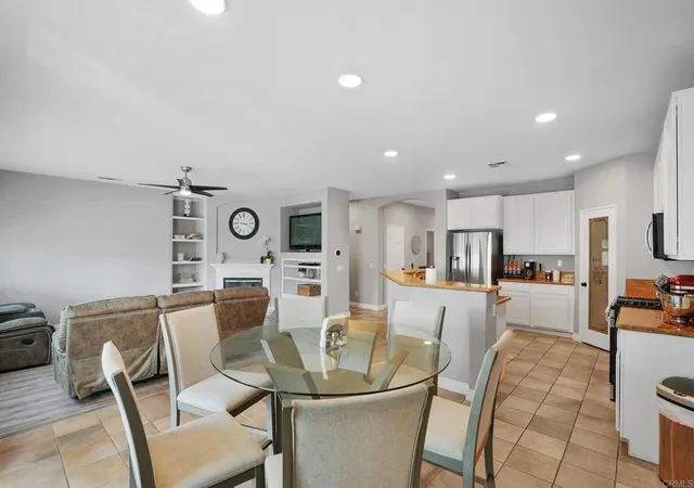 5th image of 32151 Beaulieu Rd, Winchester, CA 92596 | MLS# PTP2604138