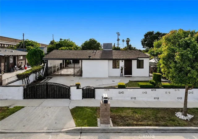 Homes for sale in Corona, CA | 126 N Cota, Corona, CA 92882 | MLS# IV26115421
