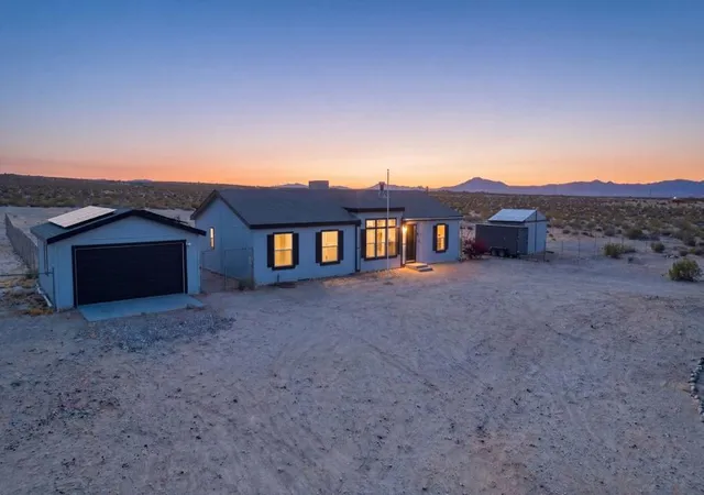 Homes for sale in 29 Palms, CA | 1184 Lear Ave, 29 Palms, CA 92277 | MLS# 219148527DA