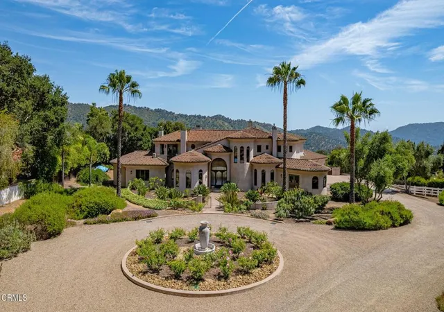 Photo 4 of Single family home for sale at 10948 Alto Ct, Oak View, CA 93022 | MLS# V1-36683 | Listing updated on 2026-09-30