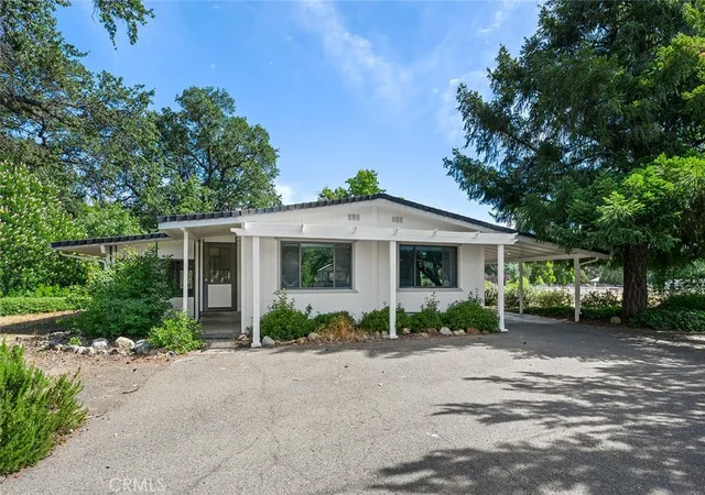 Photo 3 of Manufactured home for sale at 11997 Riata Rd, Lower Lake, CA 95457 | MLS# LC26116530 | Listing updated on 2026-10-03