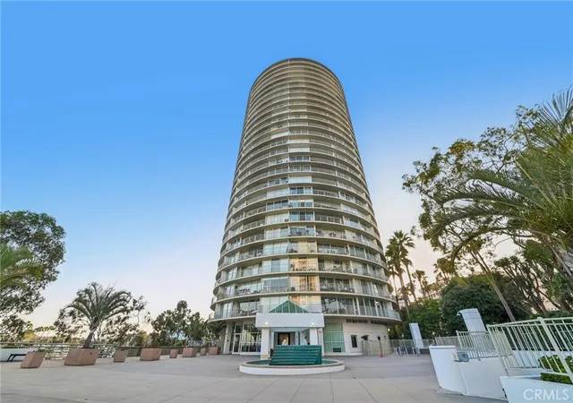Photo 2 of Condo for sale at 700 E Ocean Blvd #1208, Long Beach, CA 90802 | MLS# SB26116872 | Listing updated on 2026-10-07