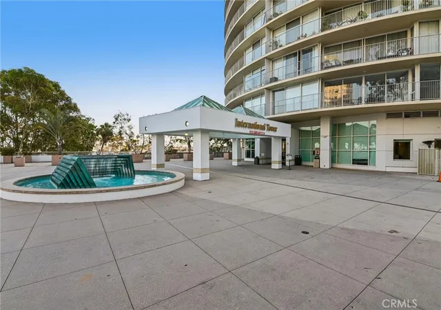 Photo 3 of Condo for sale at 700 E Ocean Blvd #1208, Long Beach, CA 90802 | MLS# SB26116872 | Listing updated on 2026-10-07