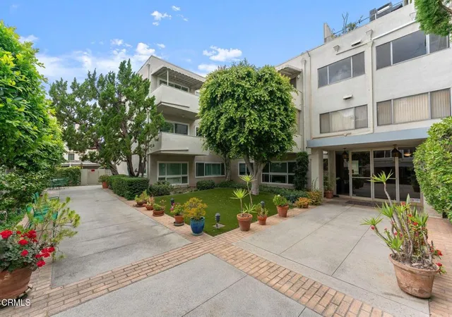 Homes for sale in Pasadena, CA | 385 S Oakland Ave #304, Pasadena, CA 91101 | MLS# P1-27370