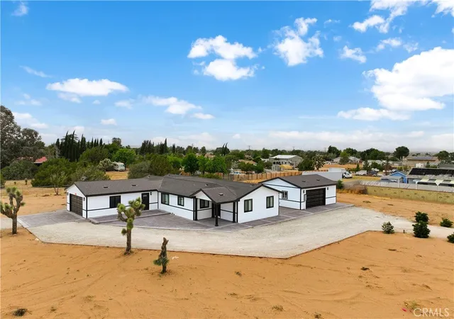 Photo 3 of Sale Pending at 4009 W Ave K 8, Lancaster, CA 93536 | MLS# SR26112358 | Listing updated on 2026-10-03