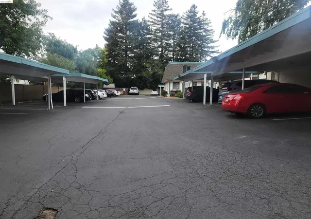 3rd image of 3905 Clayton Rd #12, Concord, CA 94521 | MLS# 41136590