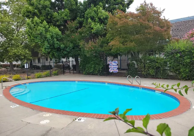 5th image of 3905 Clayton Rd #12, Concord, CA 94521 | MLS# 41136590