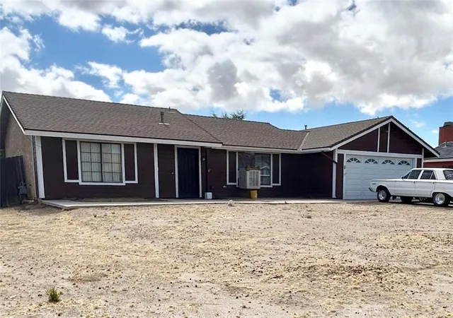 Homes for sale in Victorville, CA | 11625 Topaz, Victorville, CA 92392 | MLS# IG26117292