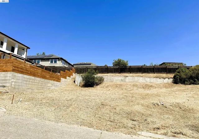 2nd image of 24366 Israel Ct, Hayward, CA 94541 | MLS# 41136596