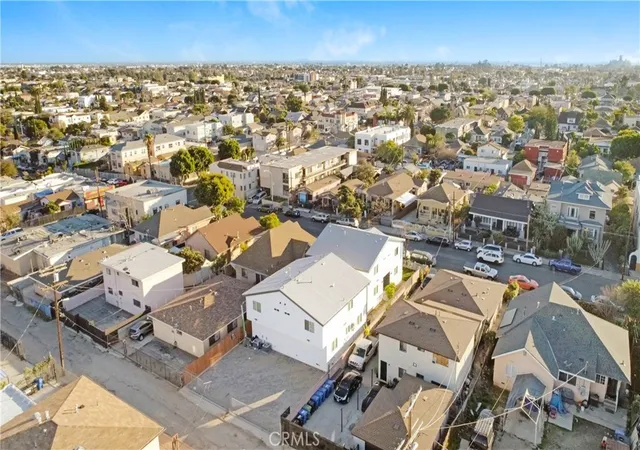 4th image of 2437-2439 Malabar St, Los Angeles, CA 90033 | MLS# DW26117328
