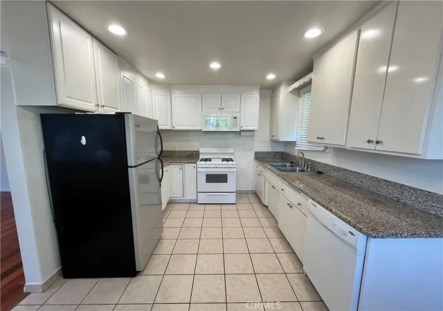 1st image of 11901 W Washington, Los Angeles, CA 90066 | MLS# SB26117323
