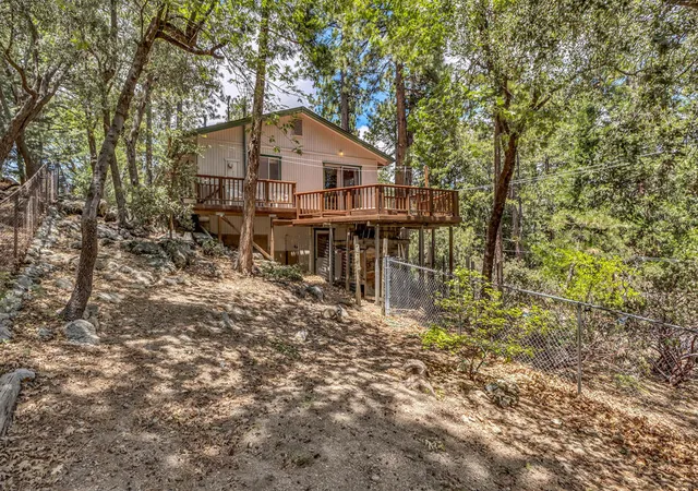 Homes for sale in Idyllwild, CA | 25336 Marion Ridge Dr, Idyllwild, CA 92549 | MLS# 219148533DA