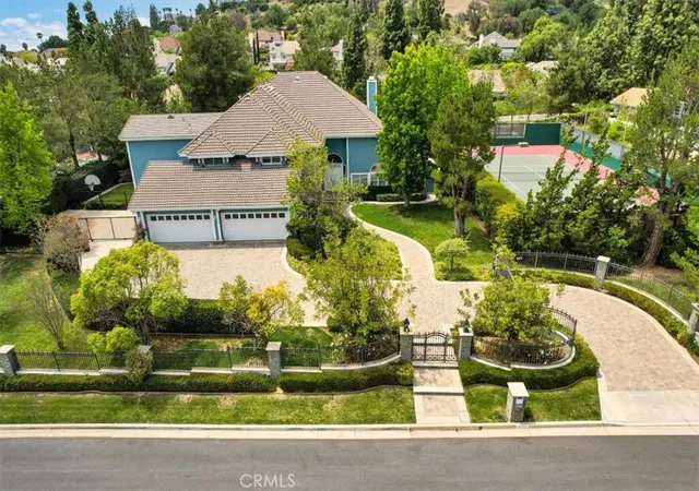 2nd image of 4085 Live Oak Ln, Yorba Linda, CA 92886 | MLS# OC26116726