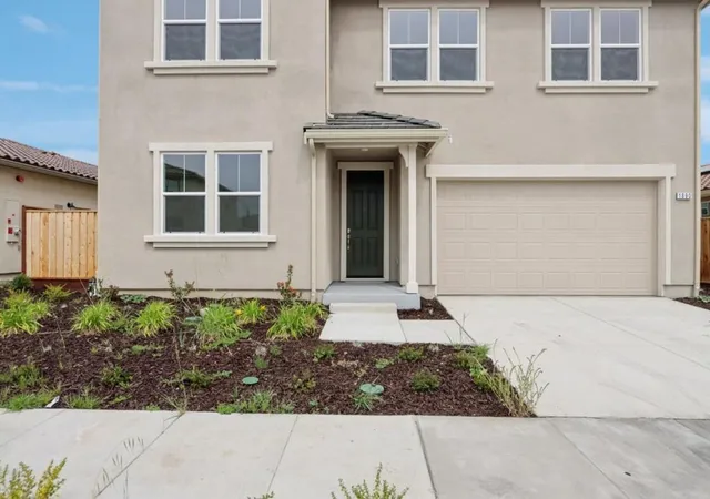 5th image of 1890 Peony St, Hollister, CA 95023 | MLS# ML82049186