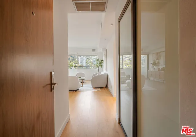 Listing Photo 2 - Condo for sale in building located at 838 N Doheny Dr, West Hollywood, CA 90069 - Unit #1204