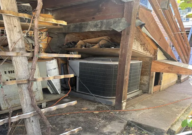 10th image of 1925 E 27th St, Oakland, CA 94606 | MLS# ML82049190