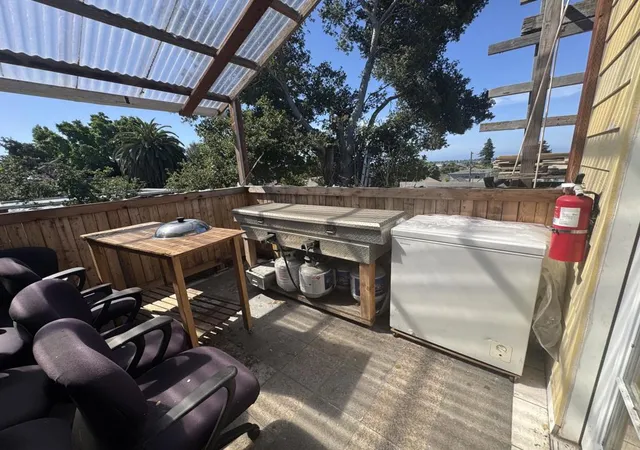 4th image of 1925 E 27Th St, Oakland, CA 94606 | MLS# ML82049190