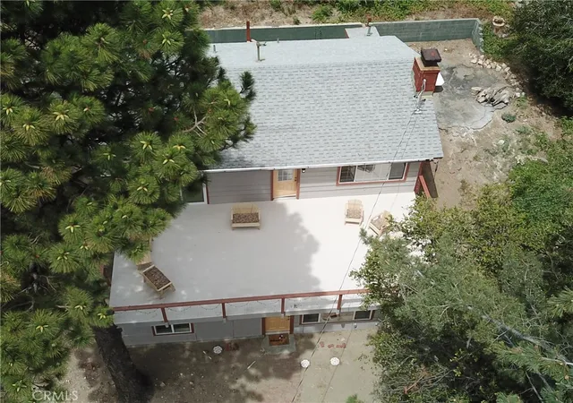 Homes for sale in Running Springs, CA | 1935 Poplar, Running Springs, CA 92382 | MLS# IV26117145