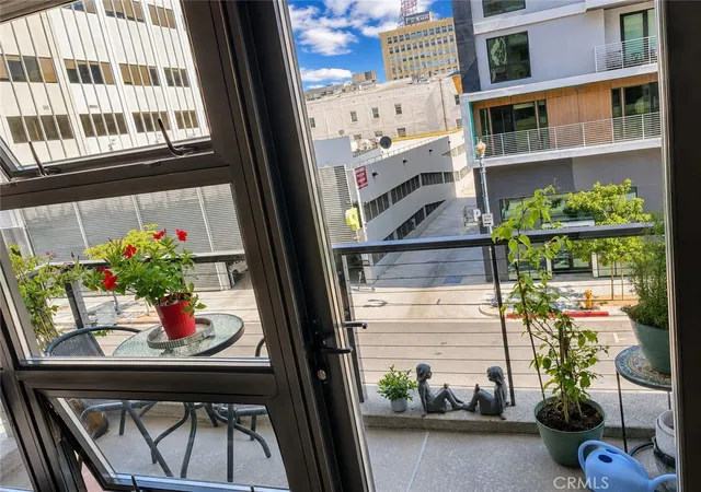 Photo 2 of Condo for sale at 133 The Promenade N #334, Long Beach, CA 90802 | MLS# PW26115512 | Listing updated on 2026-10-03