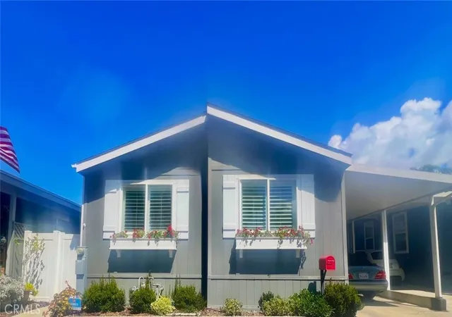 Photo 3 of Manufactured home for sale at 135 Liberty, Newport Beach, CA 92660 | MLS# NP26116777 | Listing updated on 2026-09-26
