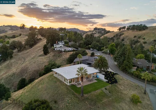 Photo 2 of Sale Pending at 101 Hillcroft Way, Walnut Creek, CA 94597 | MLS# 41136635 | Listing updated on 2026-07-05