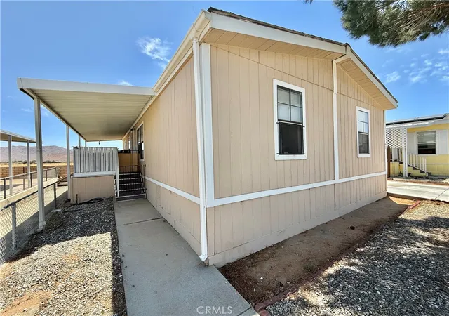 Photo 2 of Manufactured home for sale at 22020 Nisqually #65, Apple Valley, CA 92308 | MLS# IV26117528 | Listing updated on 2026-05-30