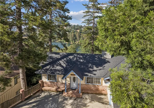 Photo 2 of Single family home for sale at 24526 Horst Dr, Crestline, CA 92325 | MLS# IG26117472 | Listing updated on 2026-09-02