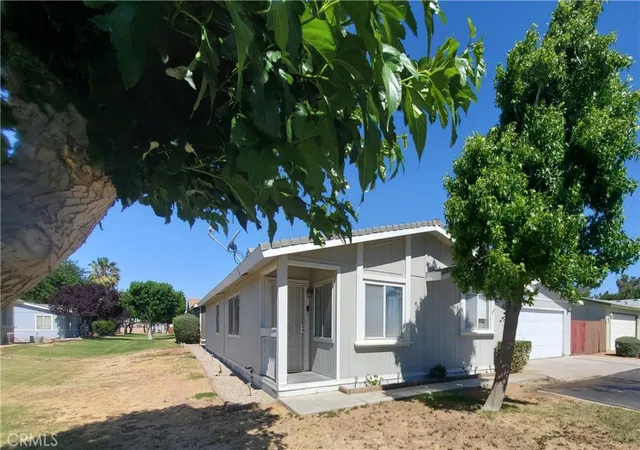 4th image of 21621 Sandia Rd #31, Apple Valley, CA 92308 | MLS# HD26117620