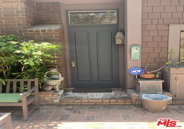 Photo 3 of Condo for sale at 4535 Alla Rd #1, Marina Del Rey, CA 90292 | MLS# 26839183 | Listing updated on 2026-09-18