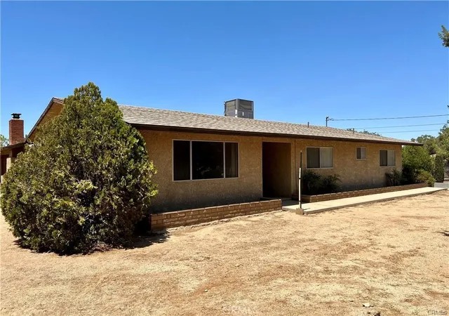 Homes for sale in Hesperia, CA | 8978 7th, Hesperia, CA 92345 | MLS# CV26117685