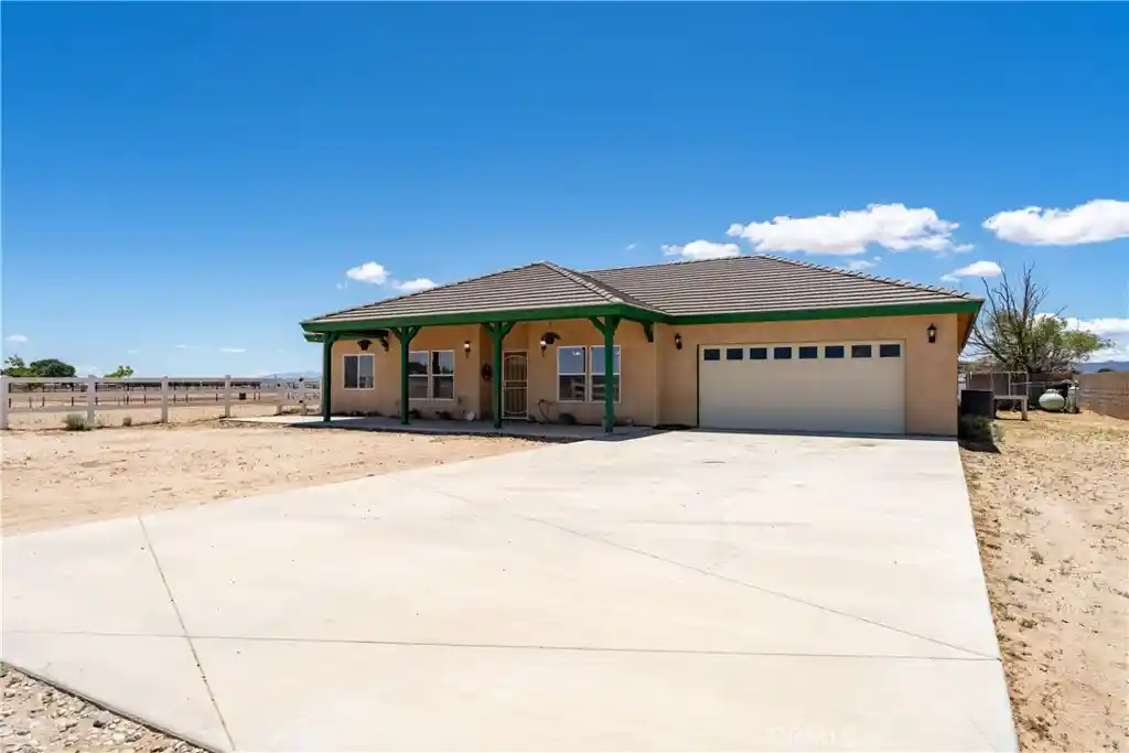 Photo 1 of Single family home for sale at 8224 W Ave D4, Lancaster, CA 93536 | MLS# SR26117693 | Listing updated on 2026-10-18