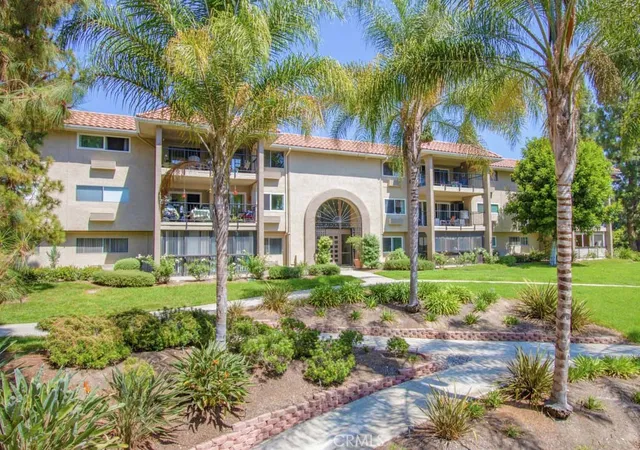 Homes for sale in Laguna Woods, CA | 3241 San Amadeo #3F, Laguna Woods, CA 92637 | MLS# PW26116980