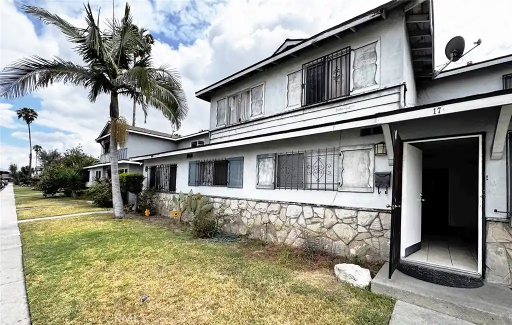 Condo for sale at 17 Scottsdale N, Carson, CA 90745 | MLS# PW26117675