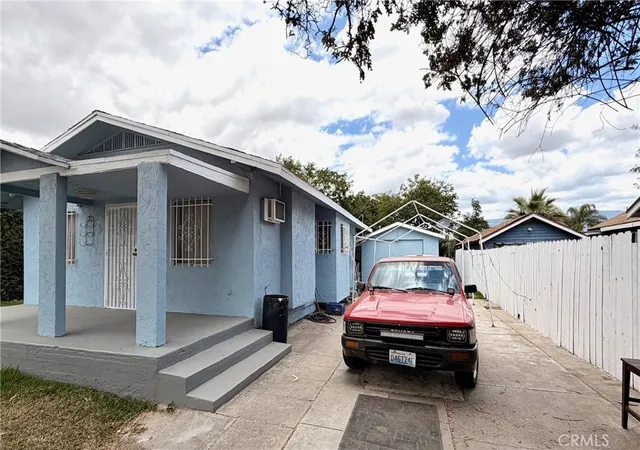 3rd image of 654 W Olive, San Bernardino, CA 92410 | MLS# DW26117783