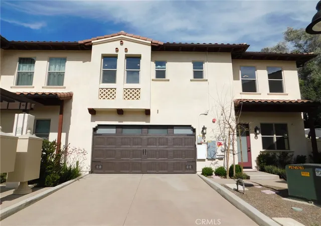 Townhouse for sale at 772 Francesca Dr, Walnut, CA 91789 | MLS# AR26116824