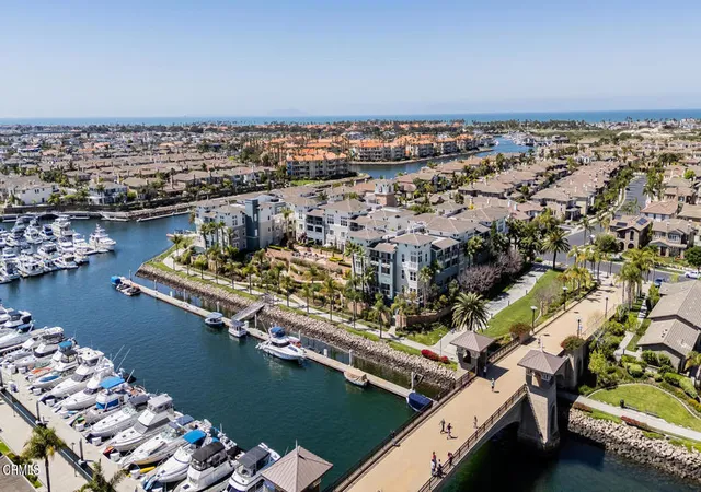 Photo 2 of Condo for sale at 1502 Seabridge Ln, Oxnard, CA 93035 | MLS# V1-36700 | Listing updated on 2026-09-20