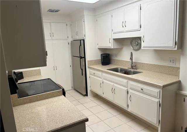 4th image of 2234 Via Puerta #C, Laguna Woods, CA 92637 | MLS# OC26117257
