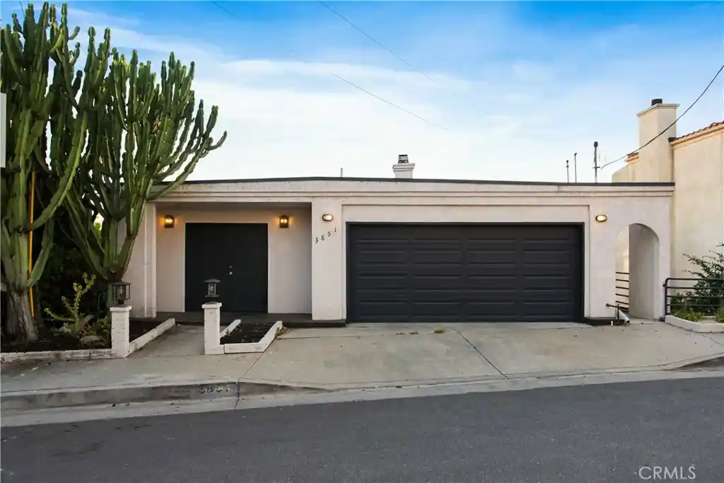 Photo 1 of Sale Pending at 3851 Cazador, Los Angeles, CA 90065 | MLS# PW26117887 | Listing updated on 2026-10-27